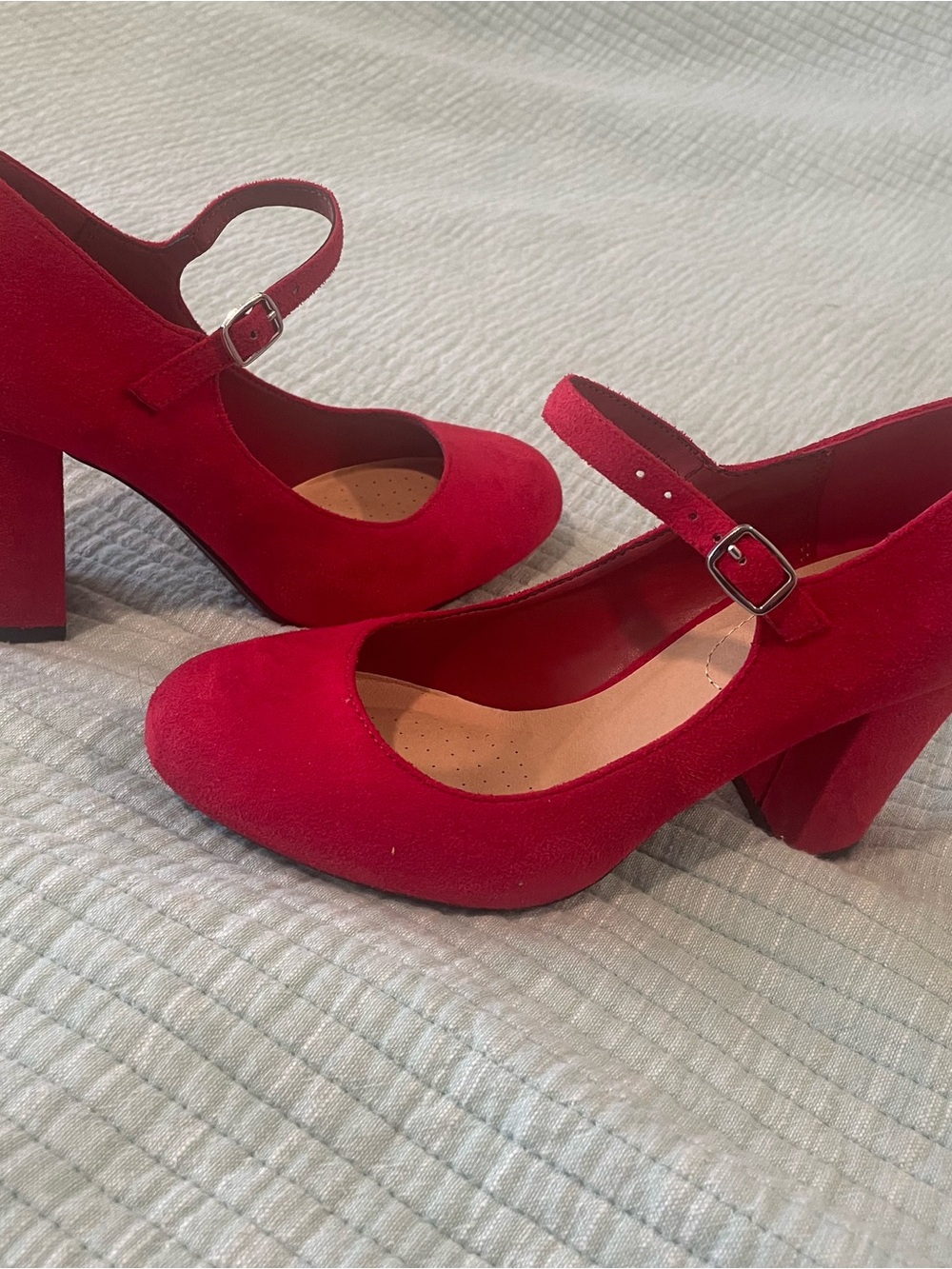 Classic Mary Jane Block Heel Pumps in Red